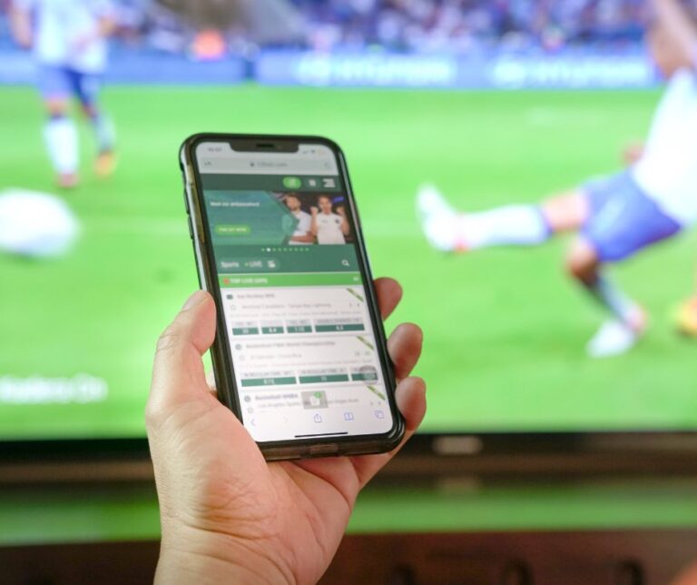 Assistir jogos de futebol grátis no celular